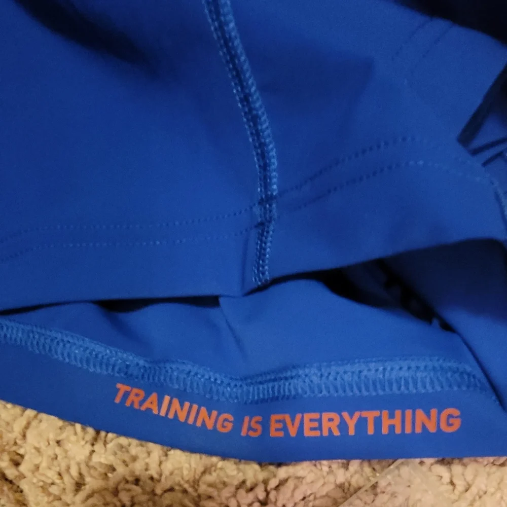 Shorts - Picture 6 of 8